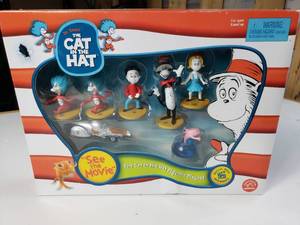 lot 135 image: Cat in the Hat Figurine Set