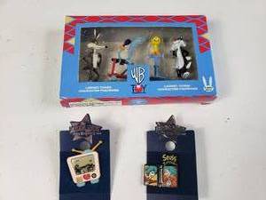 lot 173 image: WB Figures, Dr. Suess Pin, I Love Lucy Pin