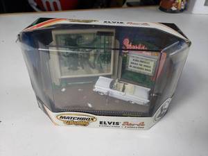 lot 193 image: 2001 Matchbox Collectibles Elvis Drive-in Jail House Rock 1957 Lincoln Premiere