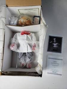 lot 216 image: Speedee McDonalds Doll
