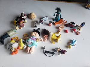 lot 226 image: Large Lot of Small Misc. Figures