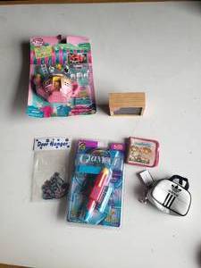 lot 229 image: Littles Pet Shop and Other Toys