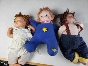 lot 242 image: Lot of 3 Dolls Lee Middleton, Ideal Toy Co.