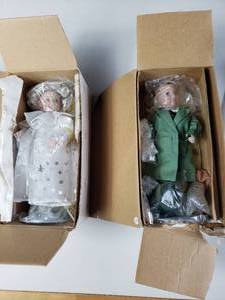 lot 245 image: Lot of 2 Ashton Drake Dolls