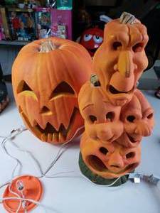 lot 256 image: Lighted Pumpkins