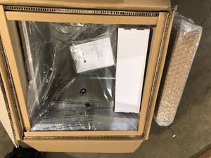 Glacier Bay 30 in. Stainless Steel 1 Compartment Wall Mount Commercial Utility Kitchen Sink with Faucet Customer Returns See Pictures