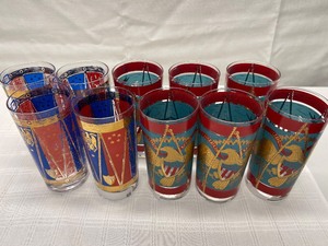 10 Beverage Glasses. Patriotic Themed