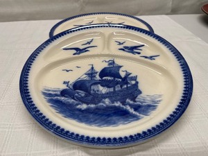 2 Villeruy & Boch Commemorative Plates