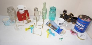 lot 87 image: Vintage Glass Porcelain Trinkets Etc.