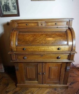 lot 1 image: Antique Roll-top Desk Custom-Made WBeautiful Mixed Woods Including Burl Wood