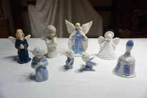 lot 134 image: Collectible Angels Lladro Kneeling Boy Angel Praying Blue White Bells