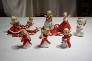 lot 139 image: Collectible Fine Porcelain Holiday Angels