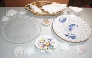lot 185 image: Collectible Seashell DeCor and More