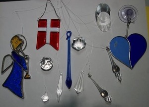 lot 189 image: Collection of Twelve Different Crystal Glass Sun-Catchers