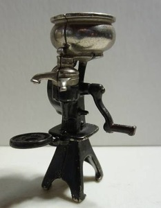 lot 203 image: Cream Separator Salesman Sample De Laval Delaval Miniature Cream Separator