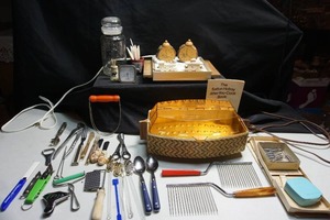 lot 221 image: Kitchen Accessories Including Salton Hot-Tray, Salt and Peppers, Electric Hot-Pad Etc.