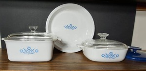 lot 228 image: VINTAGE Blue Cornflower Corning Ware Baking Serving Dishes...