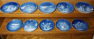lot 242 image: 1980s Complete Set of Ten Vintage Bing & Grondahl Christmas Plates 1980-1989 Copenhagen Collector Plates Jule-After-1980-1981-1982-1983-1984-1985-1986-1987-1988-1989