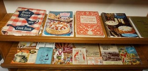 lot 249 image: Very Vintage Cookbooks and More Collection