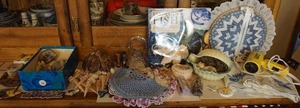 lot 272 image: Home DeCor and More