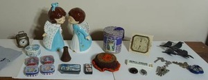 lot 279 image: Knick Knacks and Trinkets