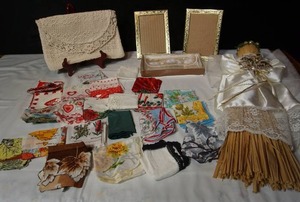 lot 284 image: Vintage Textile Handkerchiefs Purse Clutch St. Lucia Etc