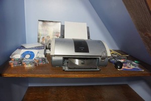 lot 353 image: Canon i960 Digital Desktop Photo Printer wInk and Accessories