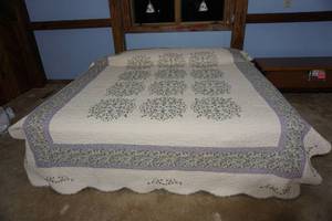 lot 373 image: Home DeCor...Textile Crotched Bed Spread Duvet By HOME Lavender Green Blue Floral on Cream...