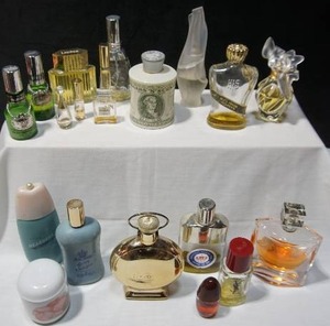 lot 397 image: Collectible Vintage Cologne and Perfume Bottles Etc.
