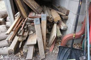 lot 696 image: Wood