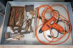 lot 507 image: Garage...Contents of Tool Cabinet Drawer...