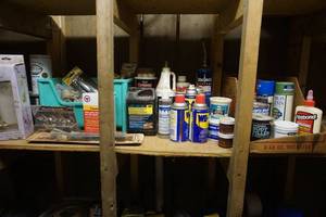 lot 542 image: Garage...Joe Do It All
