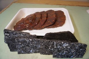 lot 555 image: Agate Stone Mineral Collectors...