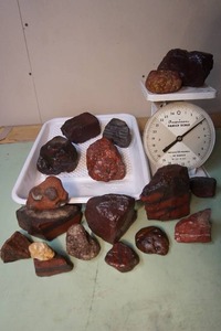lot 558 image: Agate Stone Mineral Collectors...