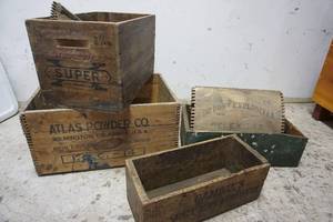 lot 591 image: Vintage Wood Ammo Box Crate