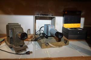 lot 644 image: Vintage Projector
