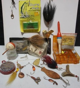 lot 611 image: Vintage Sporting Fishing...