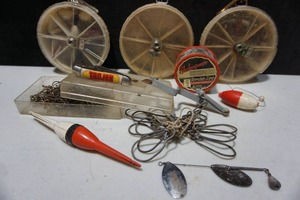 lot 612 image: Vintage Sporting Fishing...
