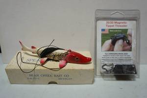 lot 614 image: Vintage Sporting Fishing Spearing Decoy Etc.