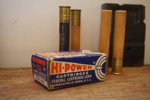 lot 626 image: Vintage Sporting Hunting Ammo Hi-Power