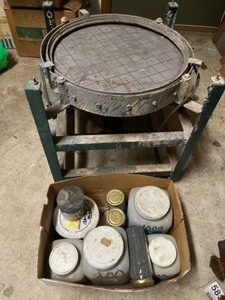 lot 584 image: 411 ADJUSTMENTS MADE TO DESCRIPTION AND PHOTOSRock Stone Polishing Table and Grits