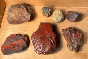 lot 559 image: Agate Stone Mineral Collectors...