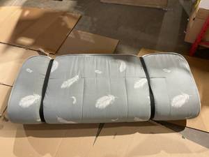 Queen Matress Topper