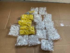 Tile Leveling System with Tile Plier 116