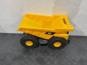 CAT Dump Truck Construction Toy