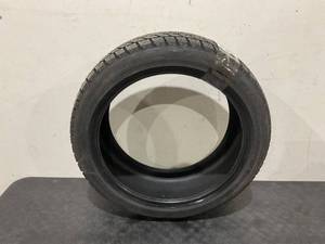 Bridgestone Blizzak Car Tire 235  45R19 95S