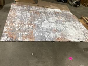 Grey and Tan Area Rug Measures 120 x 95