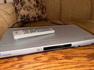 lot 12 image: Toshiba DVD Player