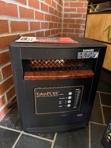 lot 13 image: EdenPure Portable Heater