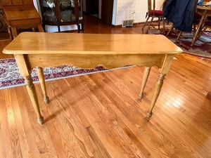 lot 20 image: Wood Sofa Table 48 x 15 x 29.5